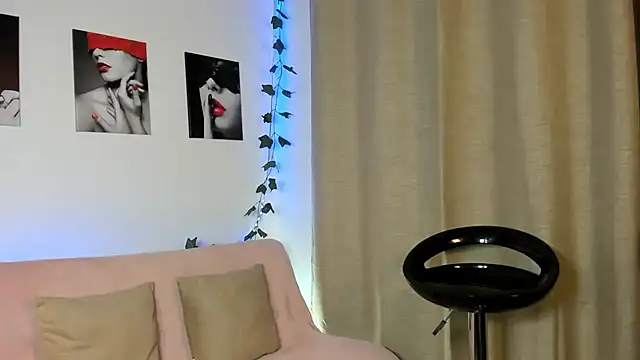 Rebeca Marchetti online show from May 1, 2026, 8:25 pm
