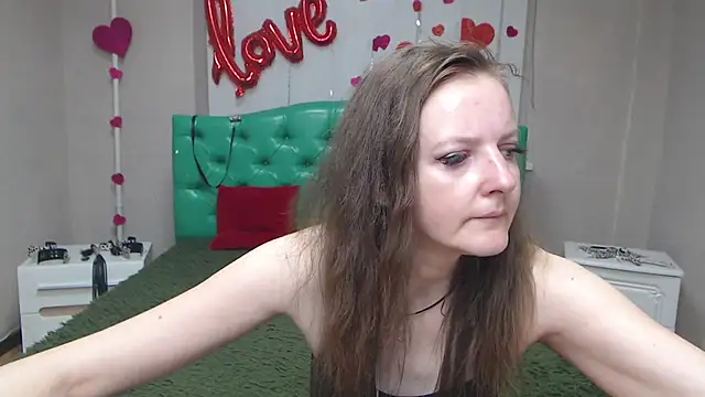 MeganPirs online show from May 23, 2026, 5:06 am