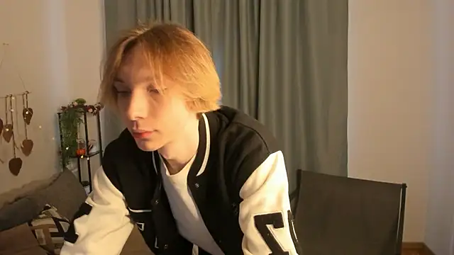 SilverFeral online show from March 3, 2026, 5:14 am