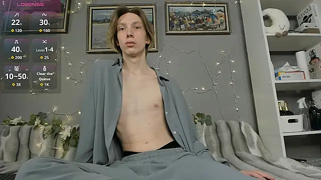 SilverFeral online show from April 8, 2026, 6:37 am