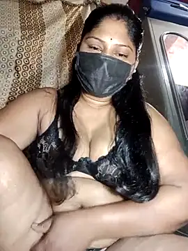 sexyladdupilla online show from April 10, 2026, 8:16 pm