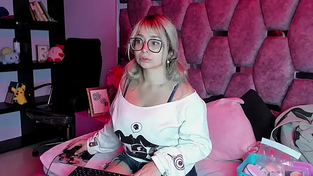 Maky Coss online show from March 7, 2026, 1:05 pm