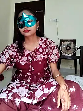 Snapshot of Sweet_Cpl_ chatting on March 3, 2026, 4:08 am Sweet Cpl online show from March 3, 2026, 4:08 am