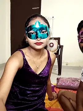 Snapshot of Sweet_Cpl_ chatting on March 8, 2026, 2:04 am Sweet Cpl online show from March 8, 2026, 2:04 am