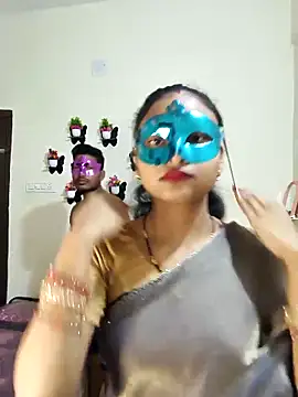 Snapshot of Sweet_Cpl_ chatting on March 25, 2026, 2:44 am Sweet Cpl online show from March 25, 2026, 2:44 am