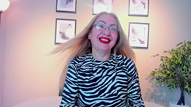 Victoria Firee online show from May 16, 2026, 7:46 pm