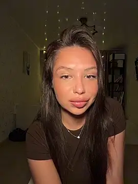 Fragile Tease online show from March 21, 2026, 3:38 pm