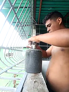 luis230436 online show from April 13, 2026, 3:16 pm