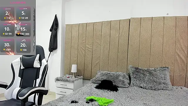 Snapshot of pipe_hot04 chatting on April 3, 2026, 1:39 pm pipe hot04 online show from April 3, 2026, 1:39 pm