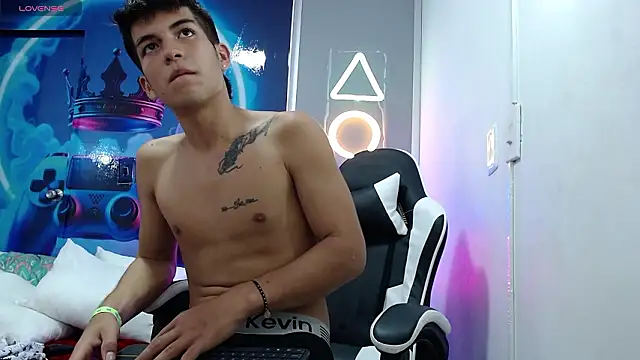 Snapshot of pipe_hot04 chatting on March 2, 2026, 5:08 am pipe hot04 online show from March 2, 2026, 5:08 am