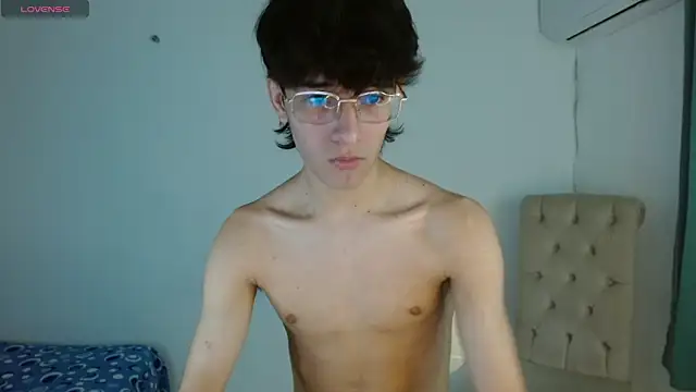 noah millerx online show from May 6, 2026, 3:54 am