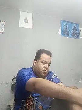UrsoBissexualPauGrosso online show from May 2, 2026, 3:01 am