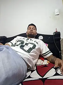 Ozkr777 online show from April 4, 2026, 11:00 pm