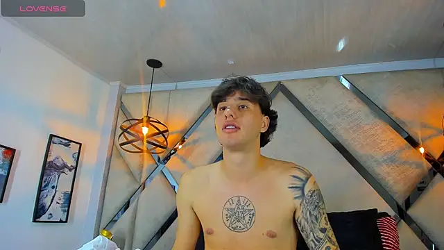 EXCLUSIVE8 online show from March 12, 2026, 4:29 am