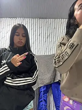 Snapshot of SAMY_AND_ARI chatting on March 25, 2026, 10:25 am SAMY AND ARI online show from March 25, 2026, 10:25 am