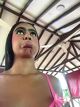 Snapshot of SAMY_AND_ARI chatting on April 1, 2026, 2:14 pm SAMY AND ARI online show from April 1, 2026, 2:14 pm