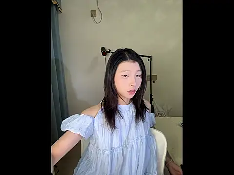 Snapshot of Y--F--LOVE chatting on March 31, 2026, 3:14 pm Y--F--LOVE online show from March 31, 2026, 3:14 pm