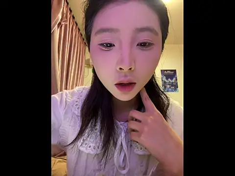 Snapshot of Y--F--LOVE chatting on February 28, 2026, 4:17 pm Y--F--LOVE online show from February 28, 2026, 4:17 pm