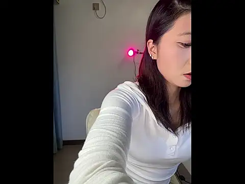 Snapshot of Y--F--LOVE chatting on March 8, 2026, 12:08 pm Y--F--LOVE online show from March 8, 2026, 12:08 pm