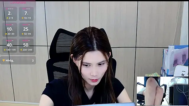 zhen-68 online show from May 25, 2026, 1:49 am