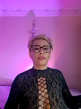 Snapshot of LunaBlaise chatting on May 31, 2026, 6:30 am LunaBlaise online show from May 31, 2026, 6:30 am