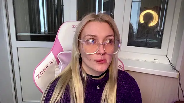 Snapshot of Just_Ash chatting on February 27, 2026, 8:14 am Just Ash online show from February 27, 2026, 8:14 am