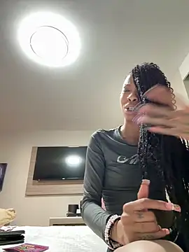 tinkyybae online show from February 28, 2026, 7:30 am