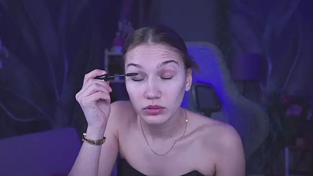 Sweet Emilya online show from March 19, 2026, 9:09 am