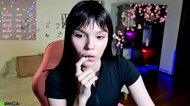 JanetCensley online show from April 23, 2026, 9:38 am