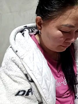 phay79 online show from March 5, 2026, 12:57 pm