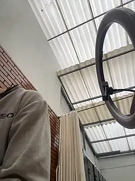 Snapshot of LilyRossi_ chatting on June 26, 2026, 12:44 pm LilyRossi online show from June 26, 2026, 12:44 pm