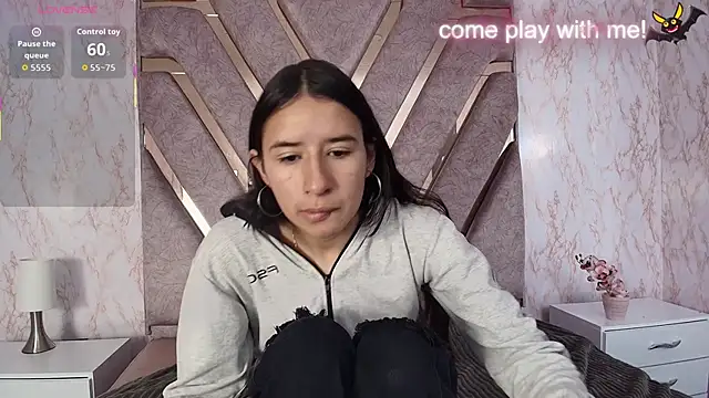 Snapshot of LilyRossi_ chatting on April 16, 2026, 12:28 pm LilyRossi online show from April 16, 2026, 12:28 pm