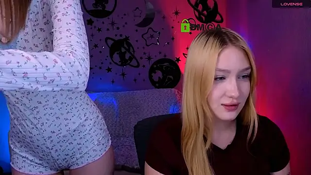 Snapshot of chloe_ley chatting on July 1, 2026, 10:10 pm chloe ley online show from July 1, 2026, 10:10 pm