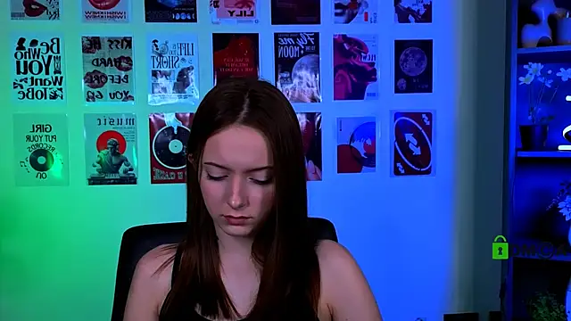 Snapshot of chloe_ley chatting on July 26, 2026, 9:05 am chloe ley online show from July 26, 2026, 9:05 am