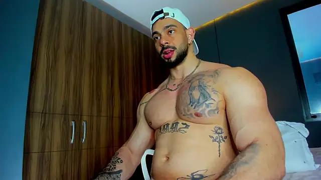 massimo visconti online show from March 12, 2026, 10:14 pm