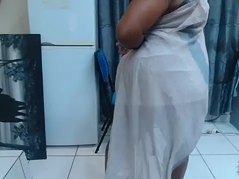 Snapshot of SexyNontyXX chatting on April 9, 2026, 1:07 am SexyNontyXX online show from April 9, 2026, 1:07 am