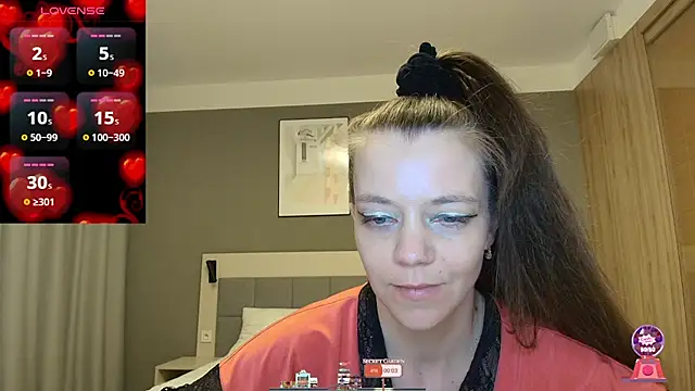 Yana-XX online show from April 6, 2026, 9:05 pm