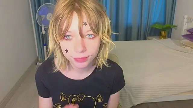 MollySally online show from June 19, 2026, 4:18 am