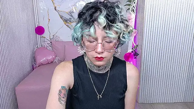Snapshot of Lyra_tay chatting on July 12, 2026, 1:34 pm Lyra tay online show from July 12, 2026, 1:34 pm