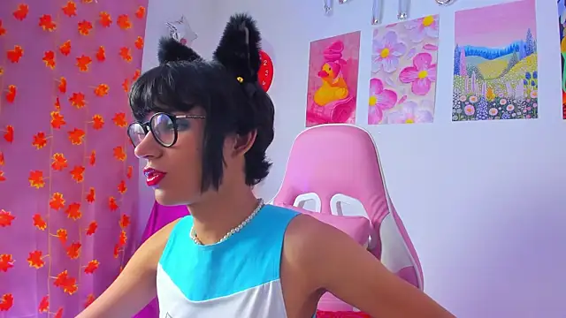 Snapshot of Madeline_21 chatting on March 26, 2026, 5:06 am Madeline 21 online show from March 26, 2026, 5:06 am