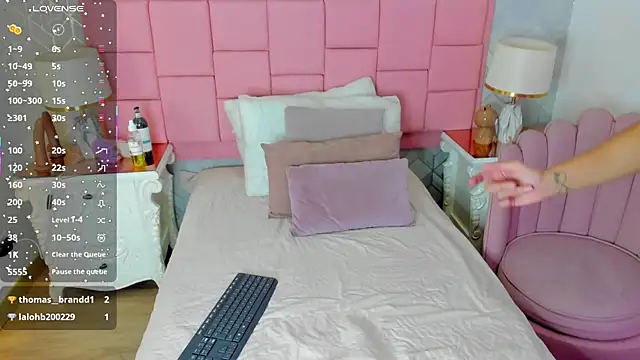 helen zen online show from April 27, 2026, 8:29 pm