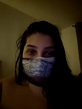 Snapshot of Lareyna1234 chatting on March 1, 2026, 12:32 am Lareyna1234 online show from March 1, 2026, 12:32 am