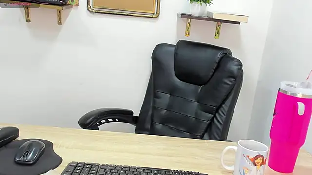 Stefy cg online show from April 8, 2026, 6:31 pm