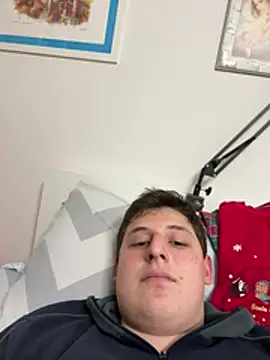 Snapshot of unlocked28 chatting on March 7, 2026, 5:29 pm unlocked28 online show from March 7, 2026, 5:29 pm