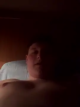 Snapshot of unlocked28 chatting on March 31, 2026, 10:34 pm unlocked28 online show from March 31, 2026, 10:34 pm