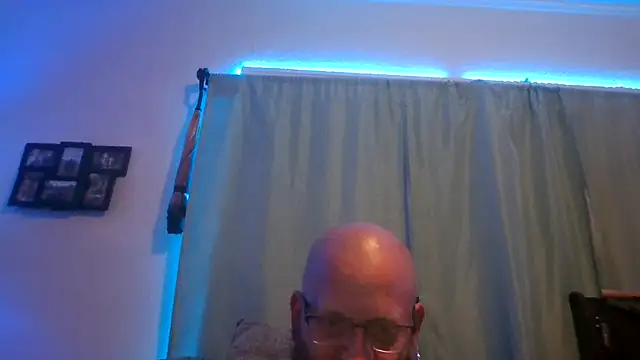 Sissycuck256 online show from June 7, 2026, 10:09 am