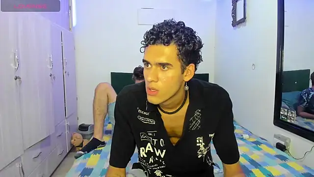 Snapshot of Jean_And_PaulXL chatting on March 25, 2026, 9:35 pm Jean And PaulXL online show from March 25, 2026, 9:35 pm