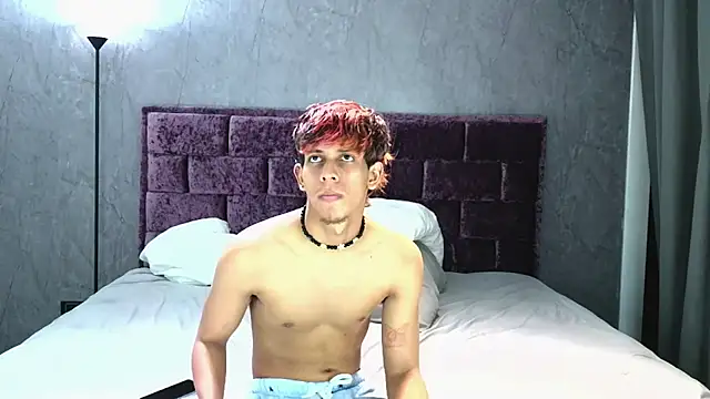 Snapshot of Bryan_Santos_z chatting on May 13, 2026, 1:34 am Bryan Santos z online show from May 13, 2026, 1:34 am