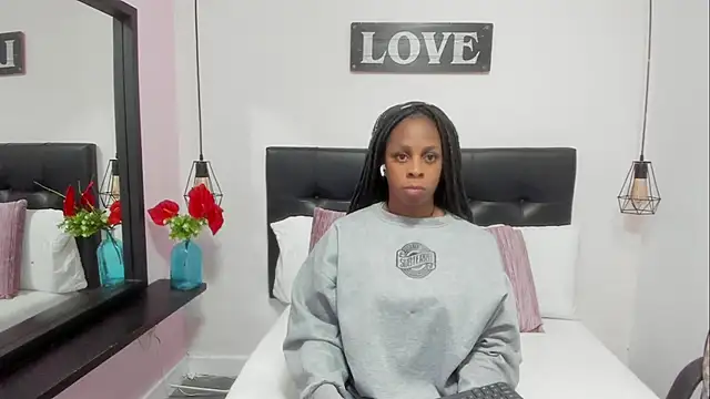 KatallelaMurillo online show from April 26, 2026, 11:40 am