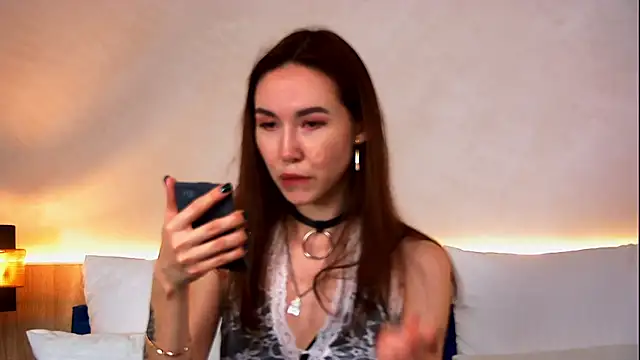 EmilyGray   online show from May 17, 2026, 6:46 am